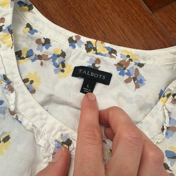 Talbots Womens Pleated Trim Floral Shirt 100% cotton Sz Large - Picture 3 of 7